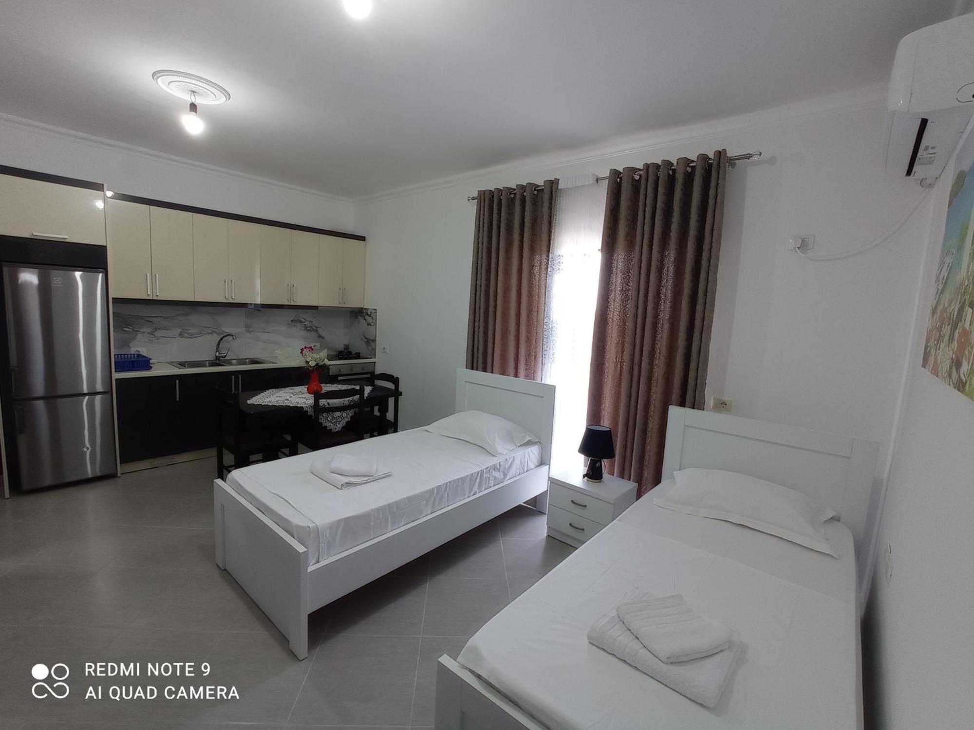 Amar Seaside Apartment Ksamil Exterior photo